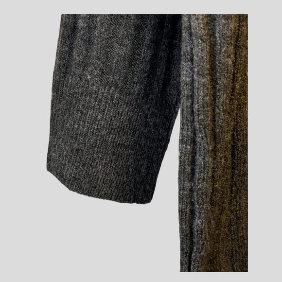 𝅺Only Men’s Sweater Size M Gray Oversized Knit - Picture 3 of 12